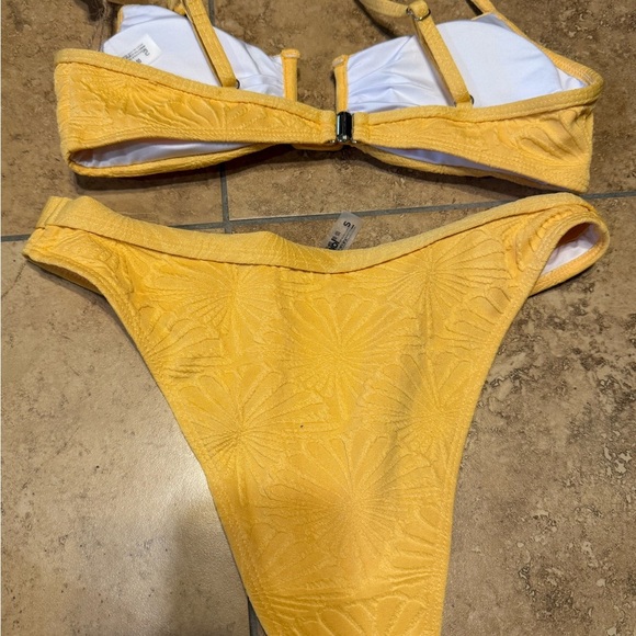 Samiol, New with tags. Size Small. Yellow 2 piece bikini set. - Picture 3 of 3
